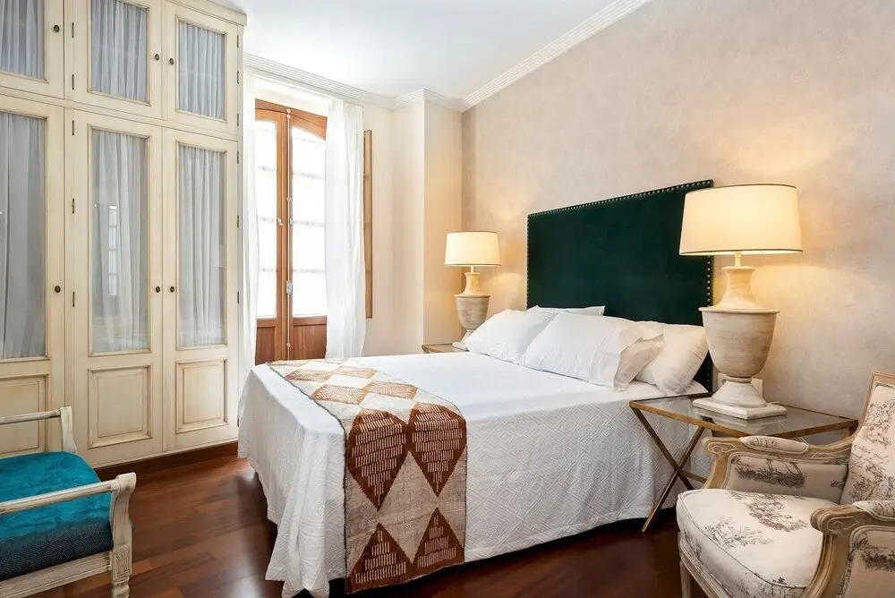 Wonderful 3 BD Duplex With a Large Private Terrace in Prime Location.. Zaragoza IV
