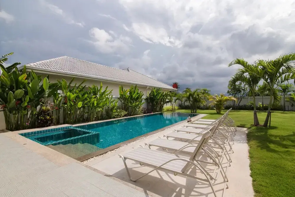 Private  4 Bedroom Pool Villa L28
