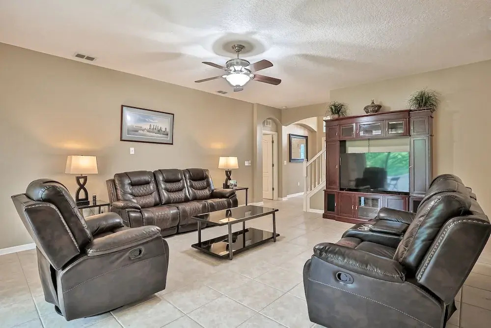 Wonderful Coastal Home With Wifi, Enclosed Backyard, Screened Patio