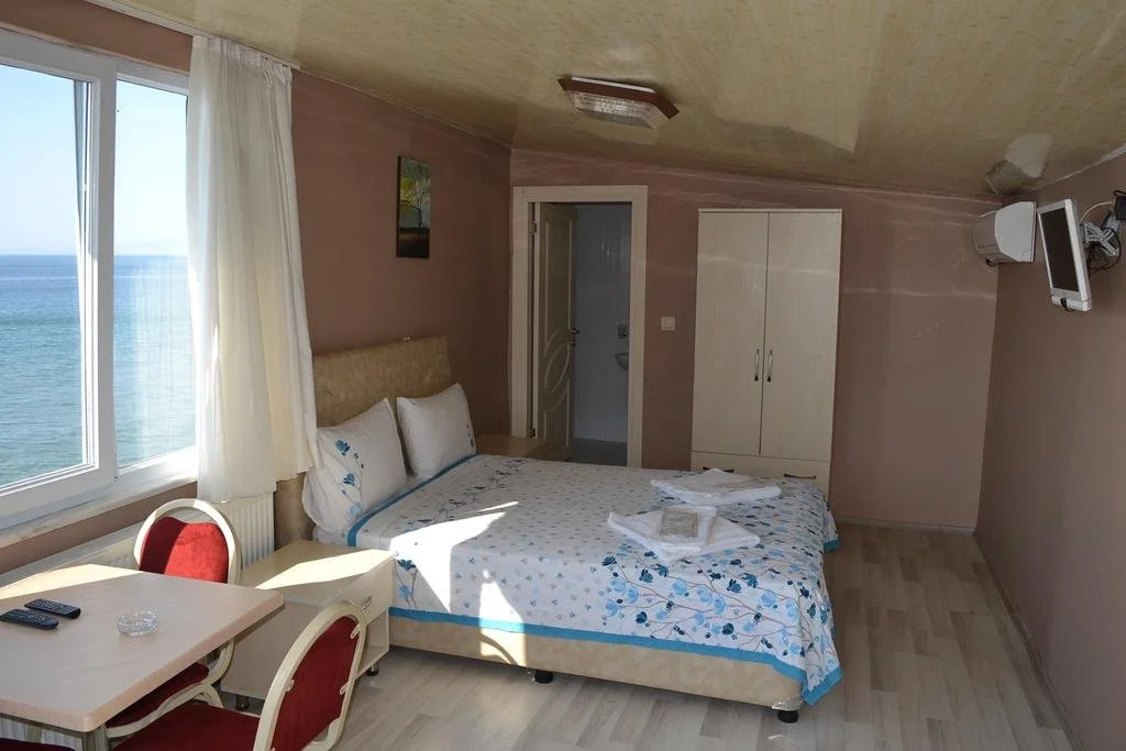 Kirmizi Yali Motel