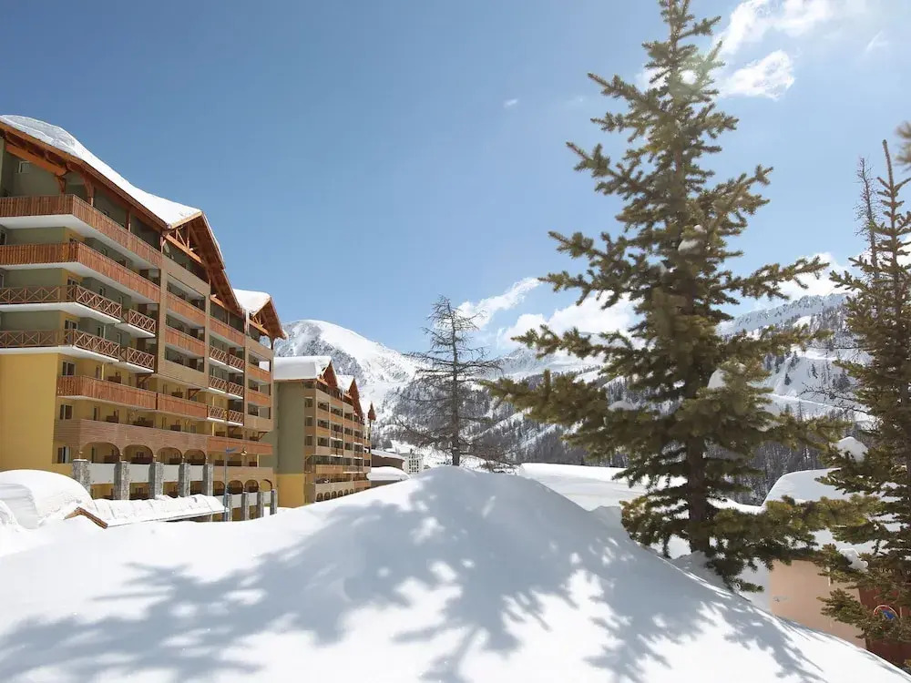 Chalet in Isola Near Ski Slopes