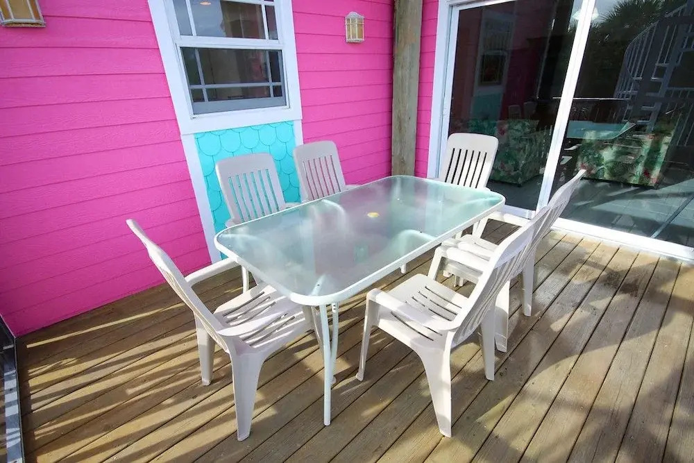 159-Flamingo House