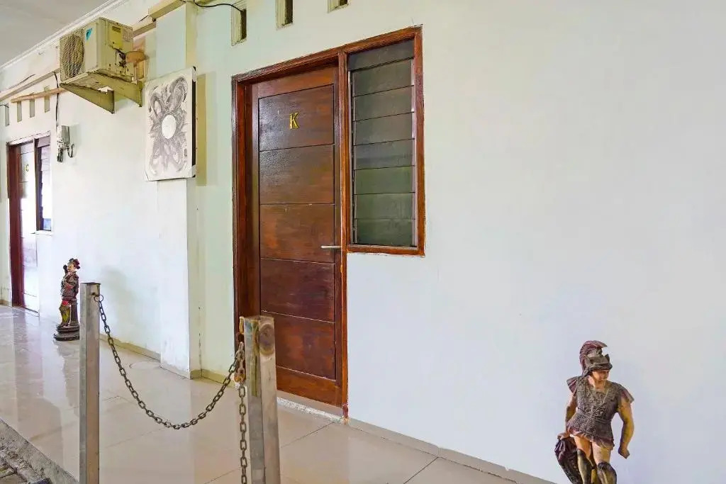 OYO Life 91670 Mannsur Homestay Syariah