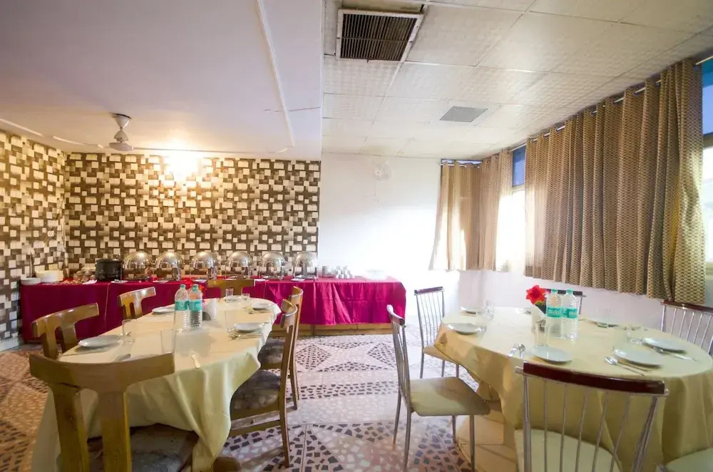 Hotel Pablas International, New Delhi, Near Metro