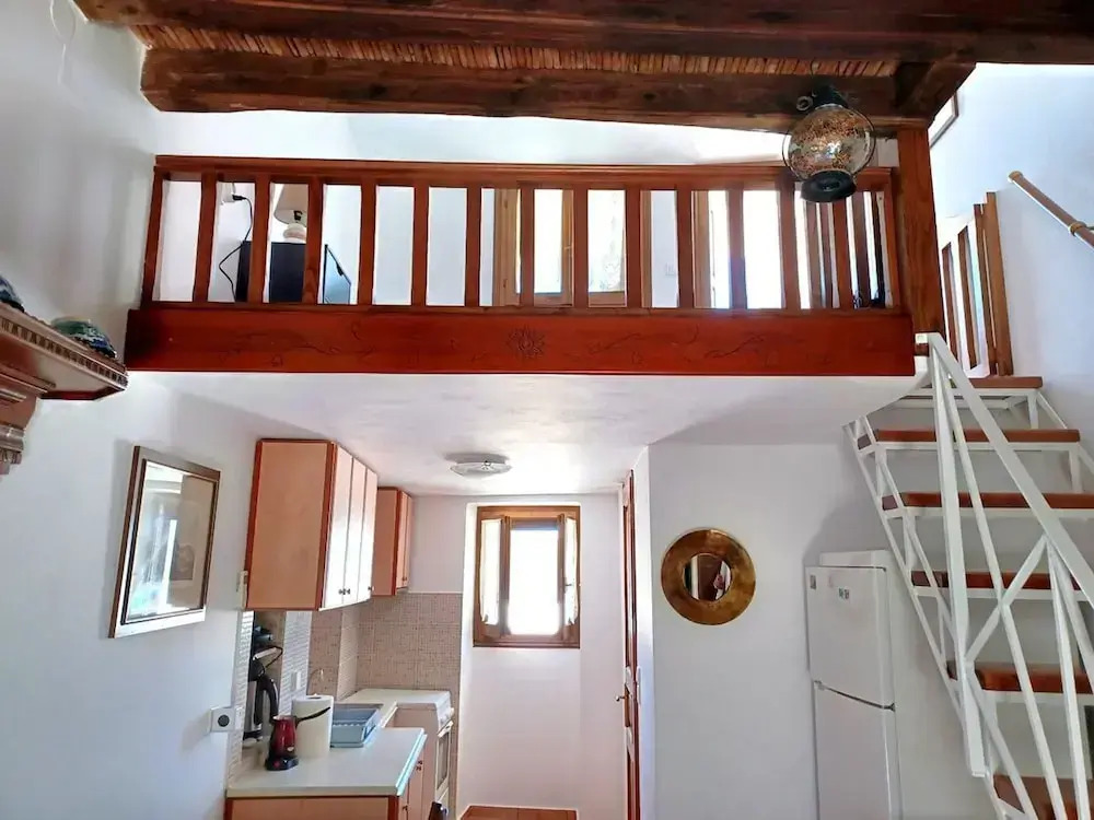 Skyros BnB Little Horse in Skyros Town