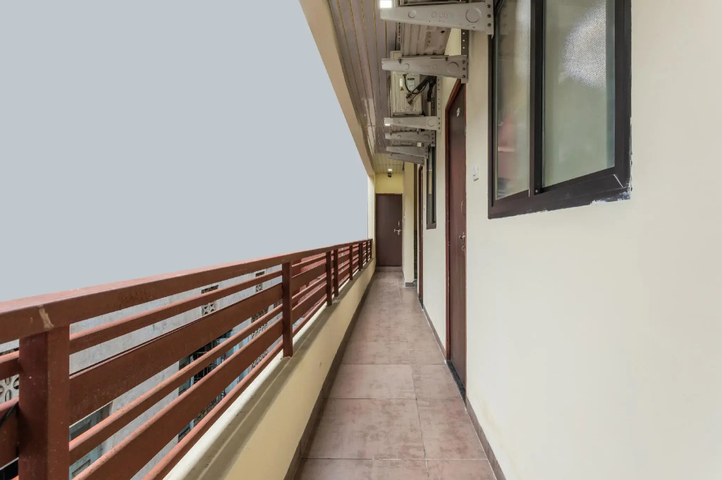OYO 47033 Hotel Krishna
