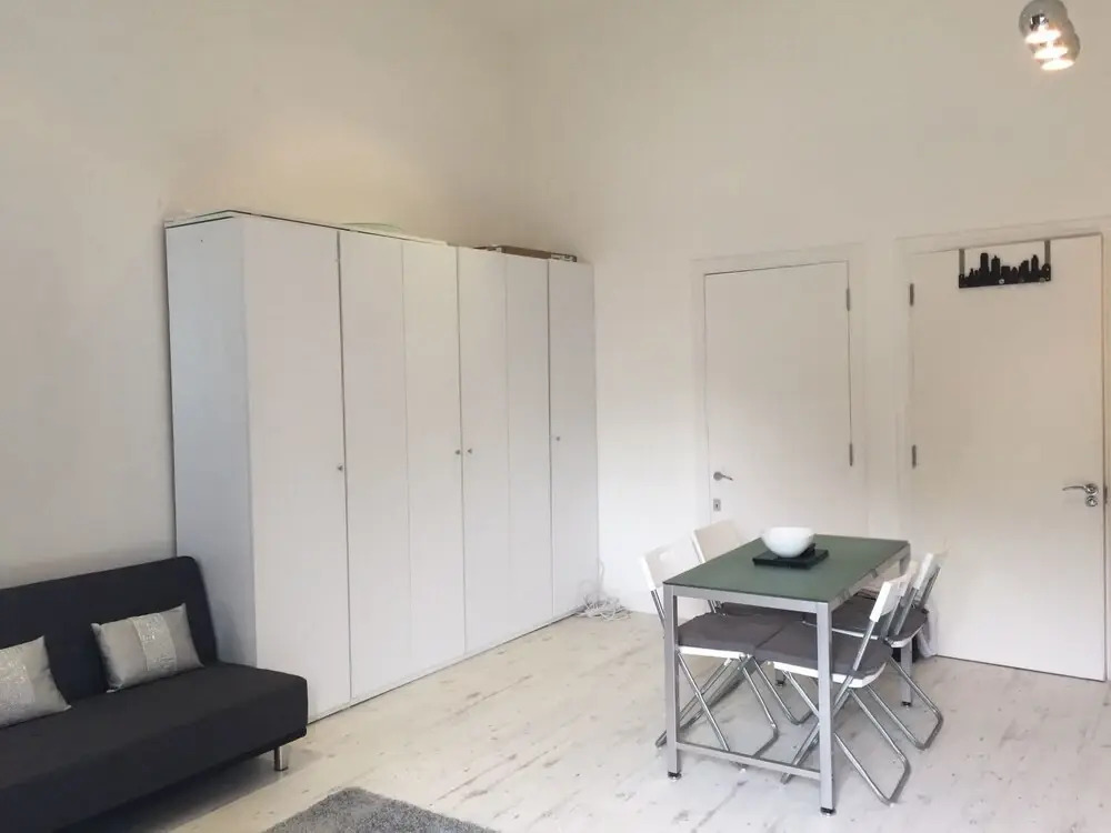 New Modern Studio on River