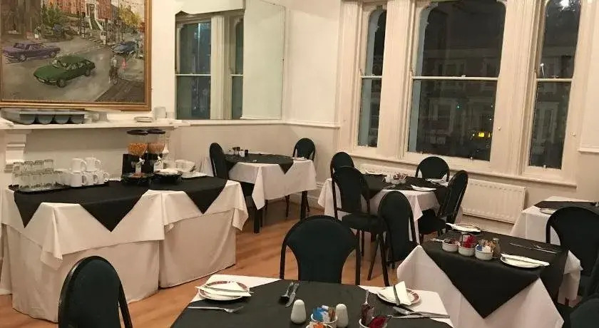 Victoria Hotel