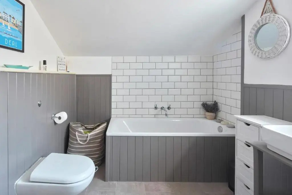 The Deal Abode by Coaste