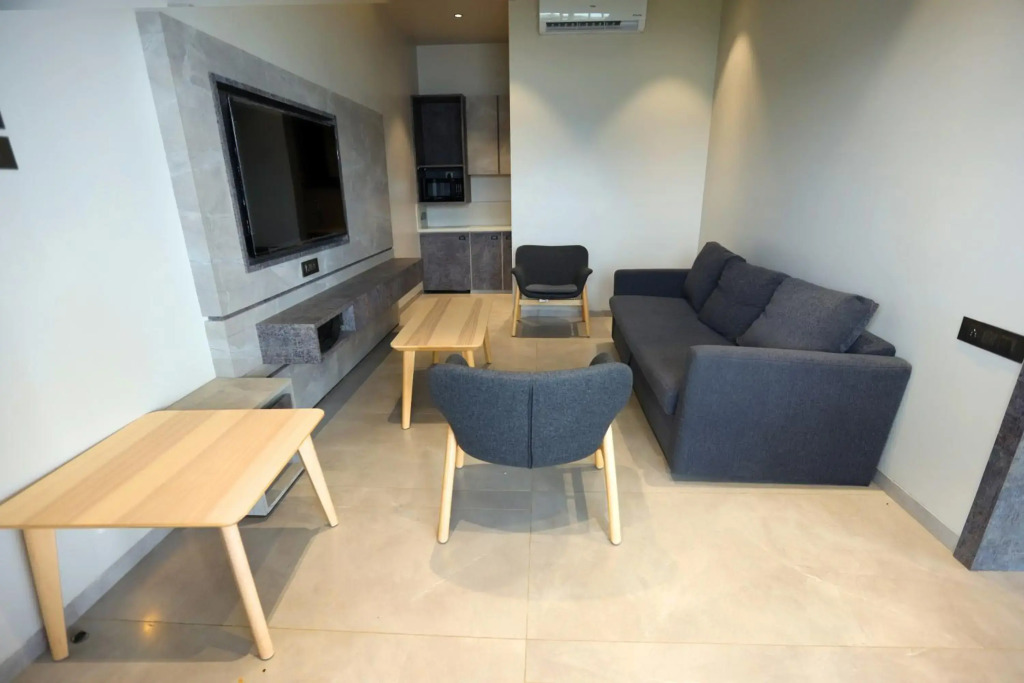 Jumbo Paradise 1 BHK Luxury Lake View Cottage