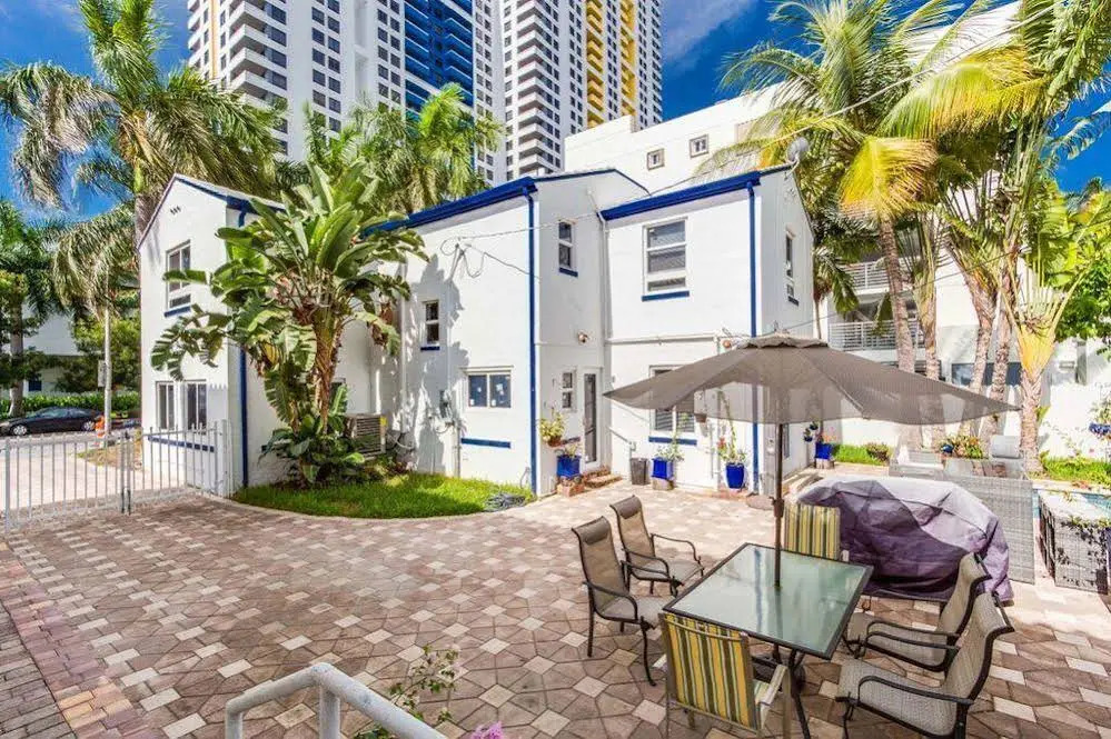 Villa Colors of South Beach