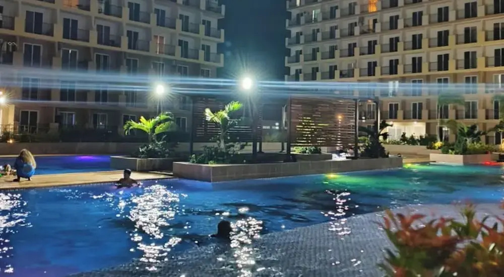 Studio w pool, mountain city view Mactan airport