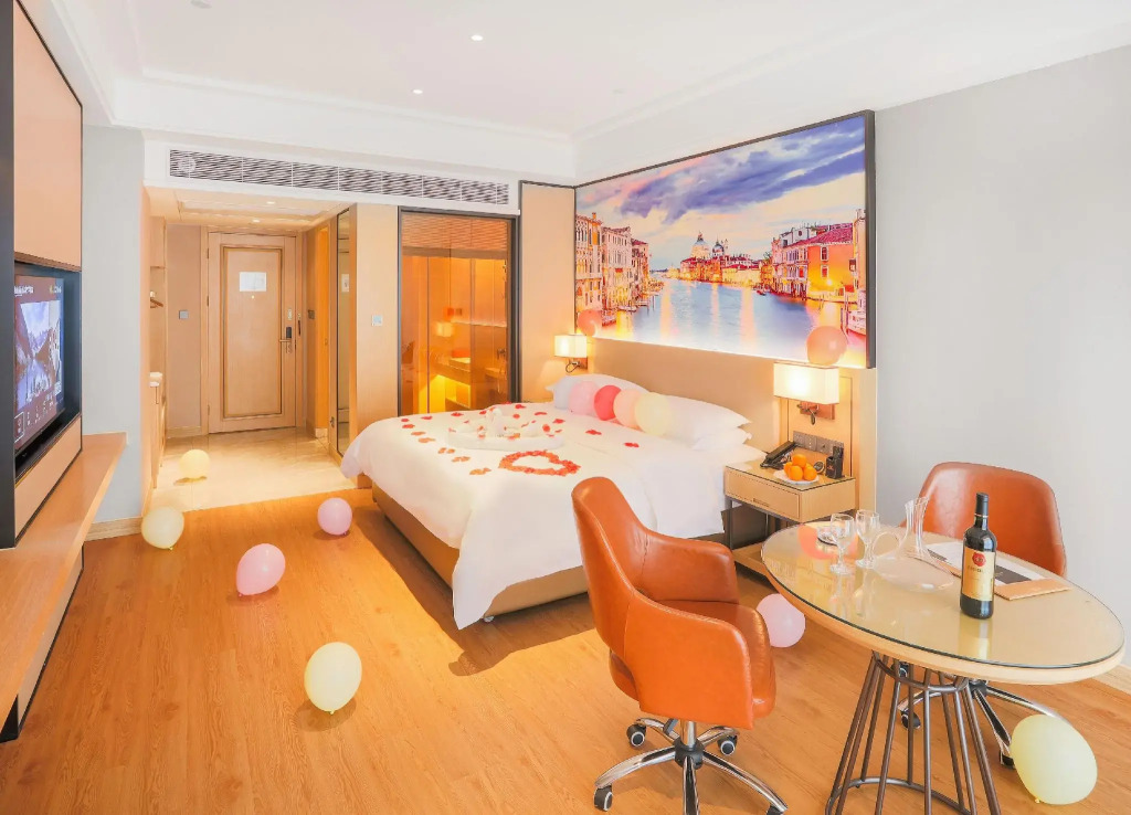 Vienna International Hotel (Chengdu Longquan Automobile City Aviation Academy Branch)