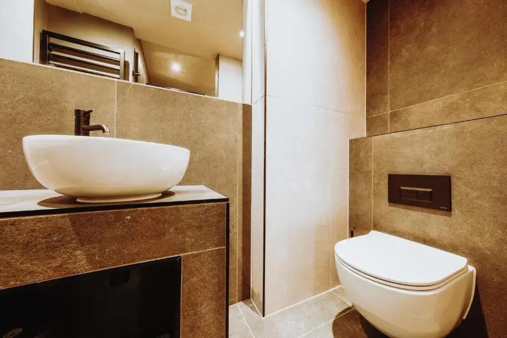 Clifton 32 - Garden Flat with Hot Tub - Hopewell