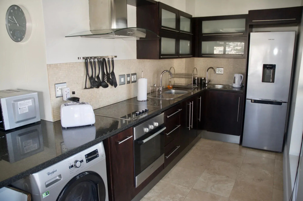 Avenue One Apartments