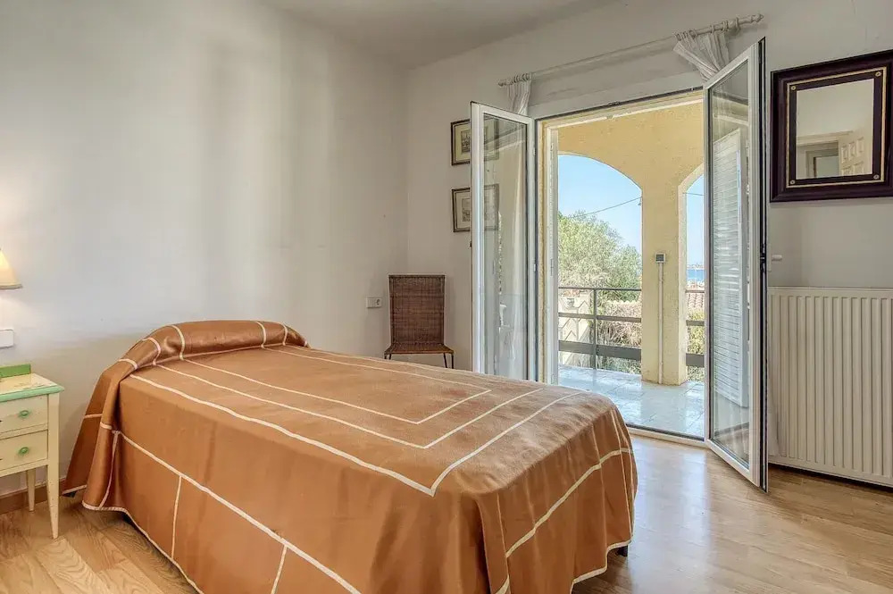 House in Roses With Pool Near La Punta Beach