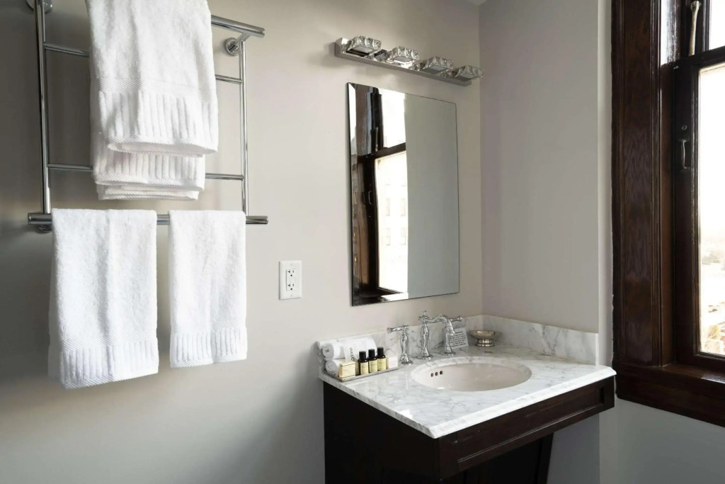 The Esquire Hotel Downtown Gastonia, an Ascend Collection Hotel