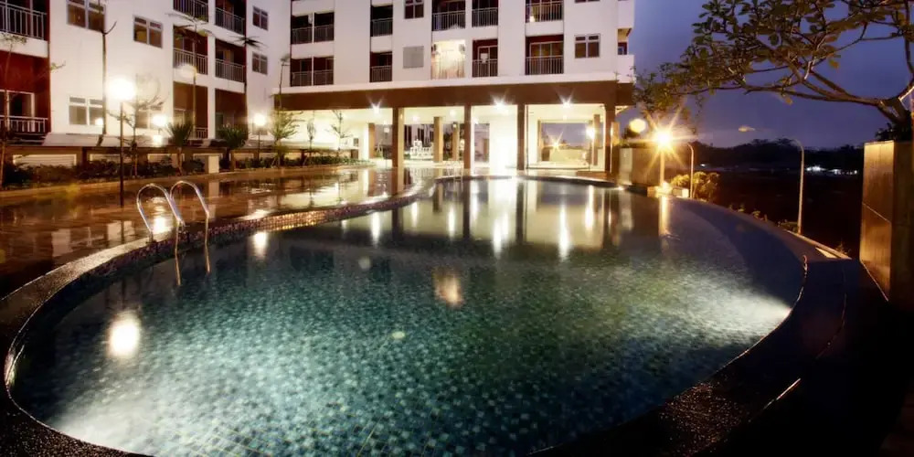 Quade Stay at Serpong Greenview