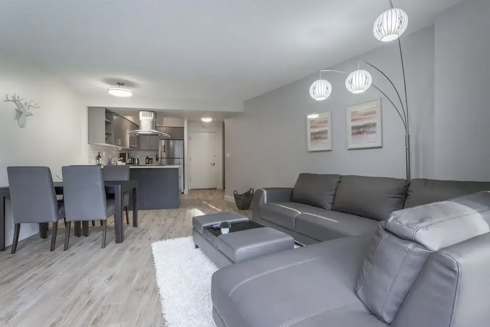 Domicile Suites at Cove