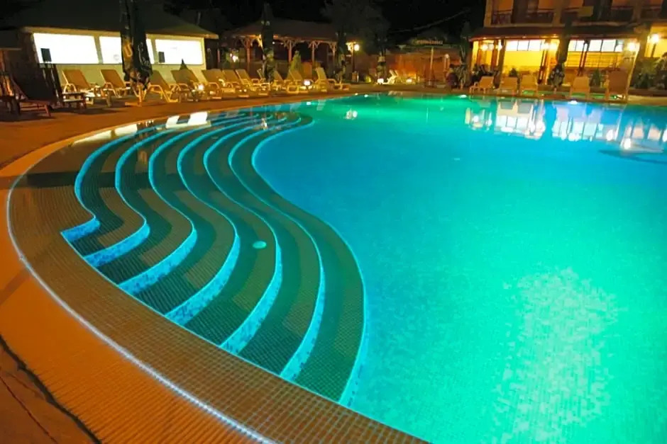 CLUB DOR