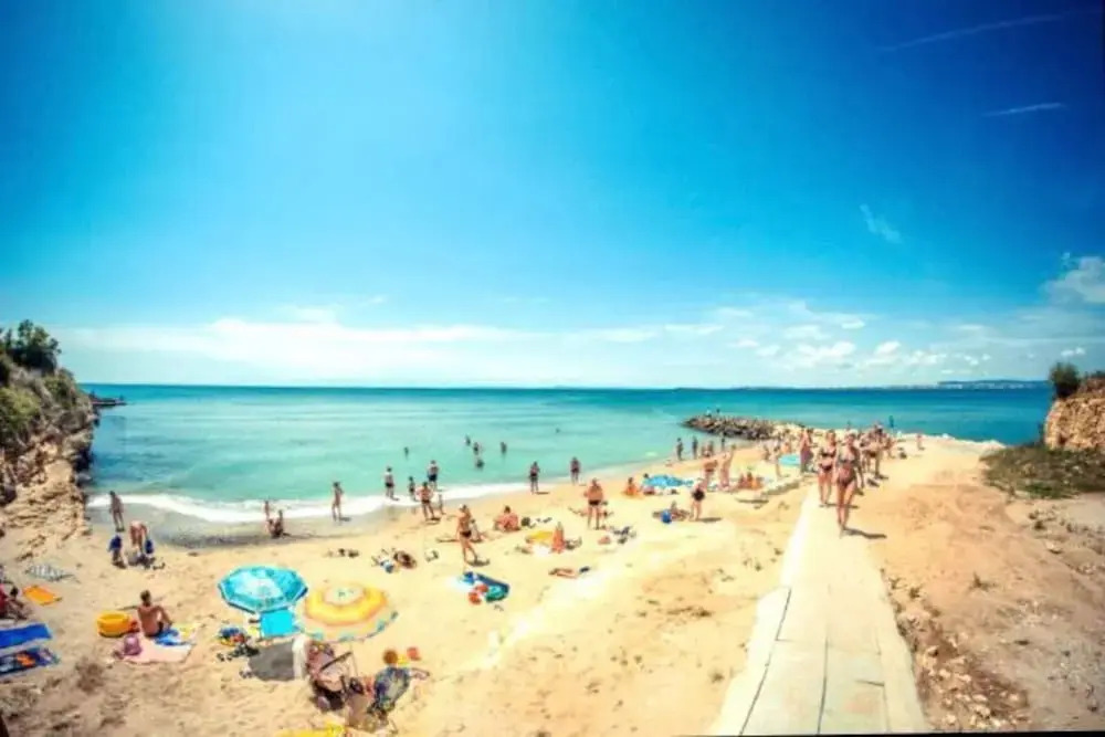 Beautiful 59s 1-bed Studio Apartment in Sveti Vlas