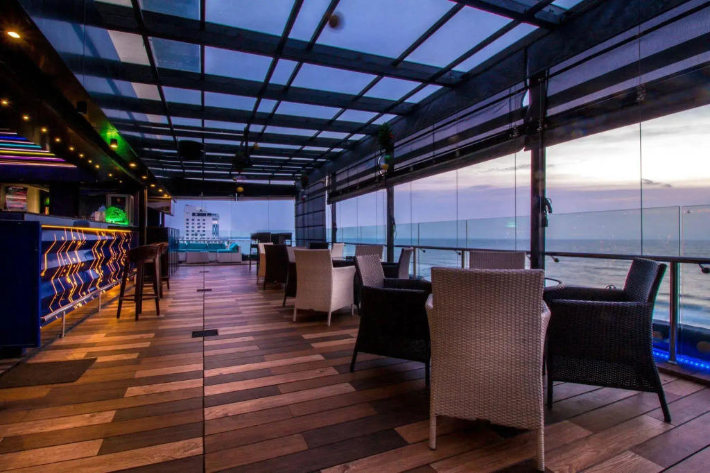 The Ocean Colombo - Guaranteed Sea View Rooms