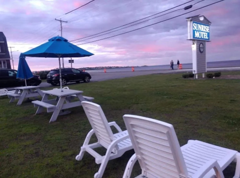 Sunrise Motel