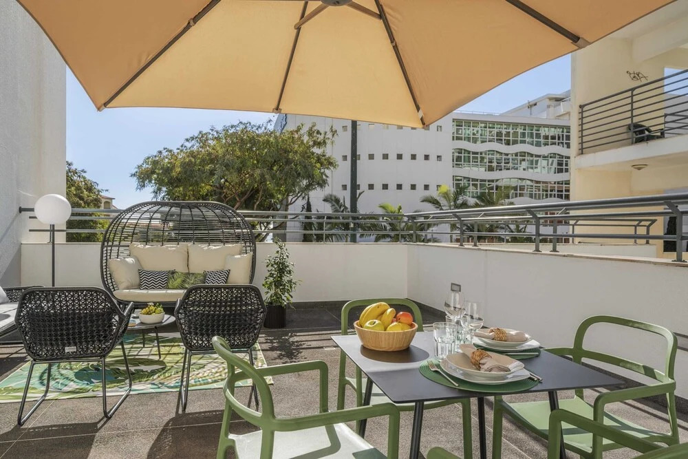 City Break by the Beach - Lido View Place