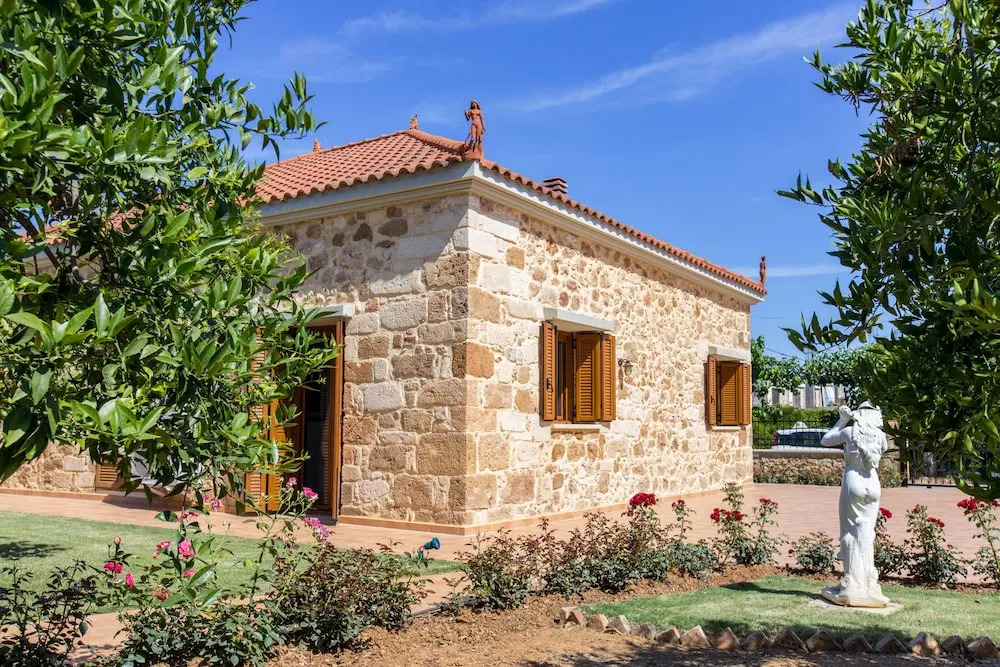 Villa Anerocurù by Chania city