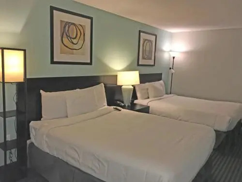 Luxurious Ocean Front 4th Floor Suite with Jet Tub