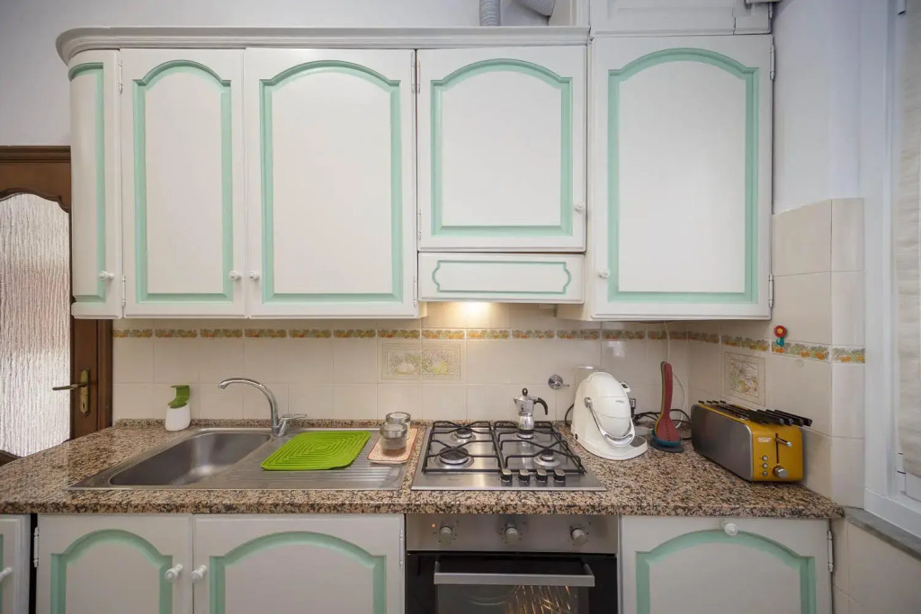 Casa Dany, luminoso trilocale con grande terrazza e box auto