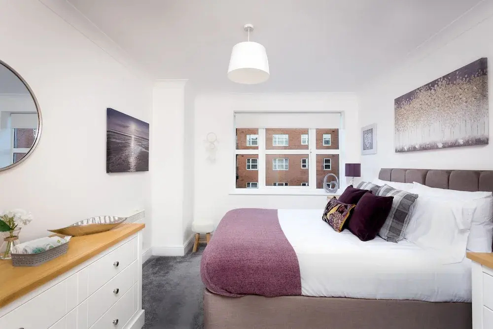Absolute Stays At The Qube - Families Contractors, Free Wifi