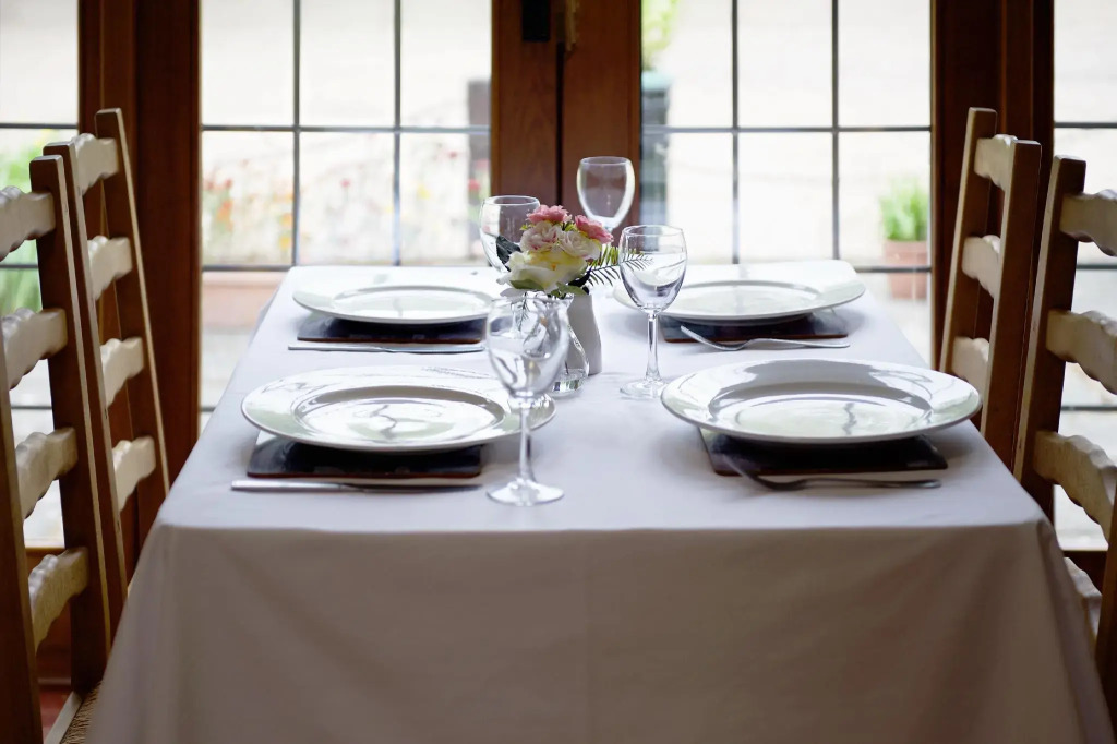 Little Foxes Hotel & Gatwick Airport Parking