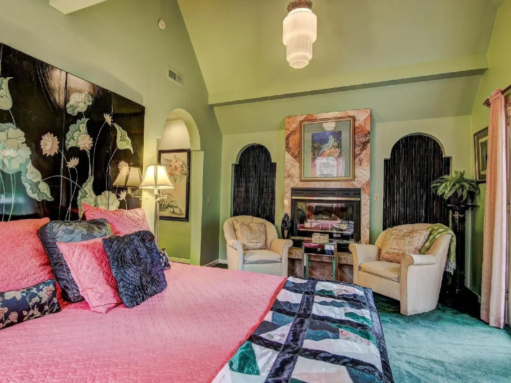 James Mulvey Carriage House Inn