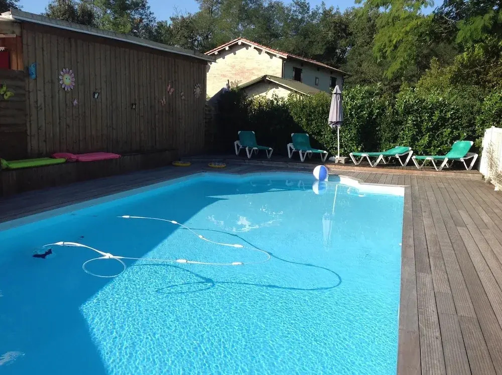 House With 4 Bedrooms in Belin-béliet, With Pool Access, Enclosed Gard
