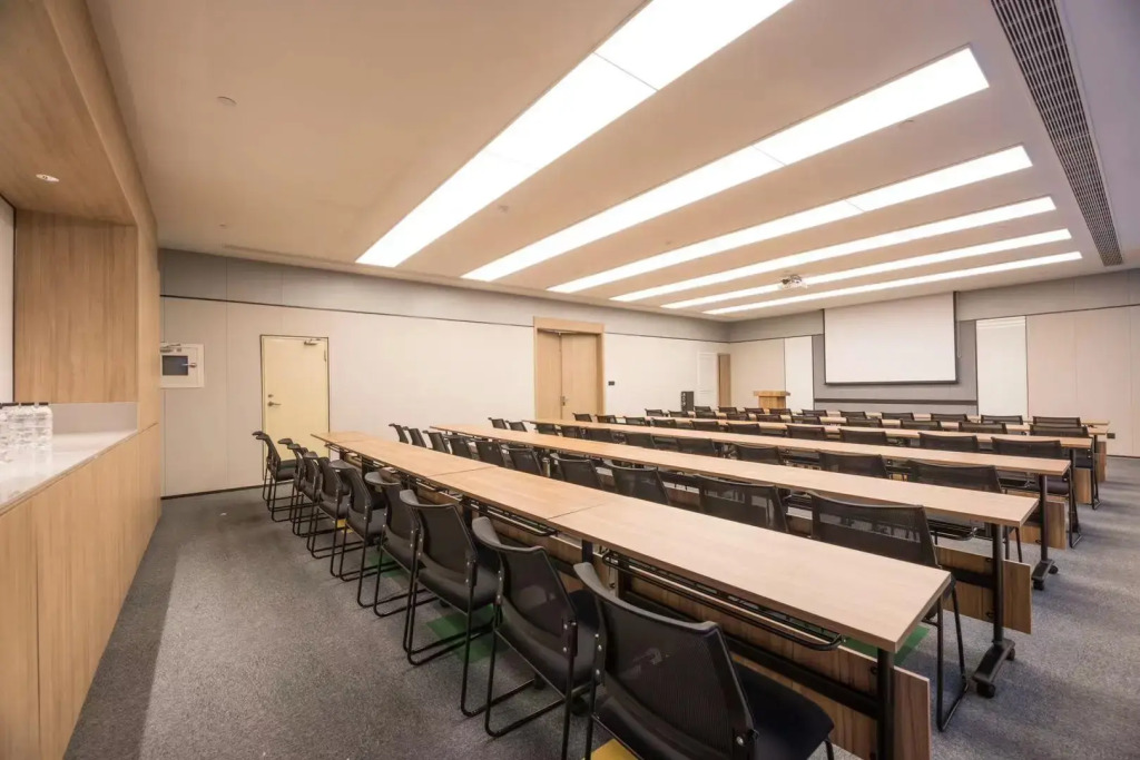 Hanting Hotel Nanjing Middle Longpan Road Jiuhuashan Metro Station