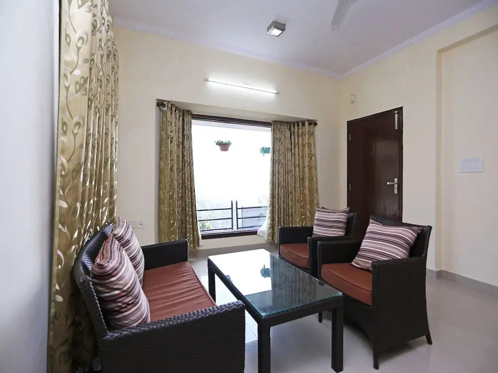 OYO 10816 Home 2BHK Winged Villa Sattal