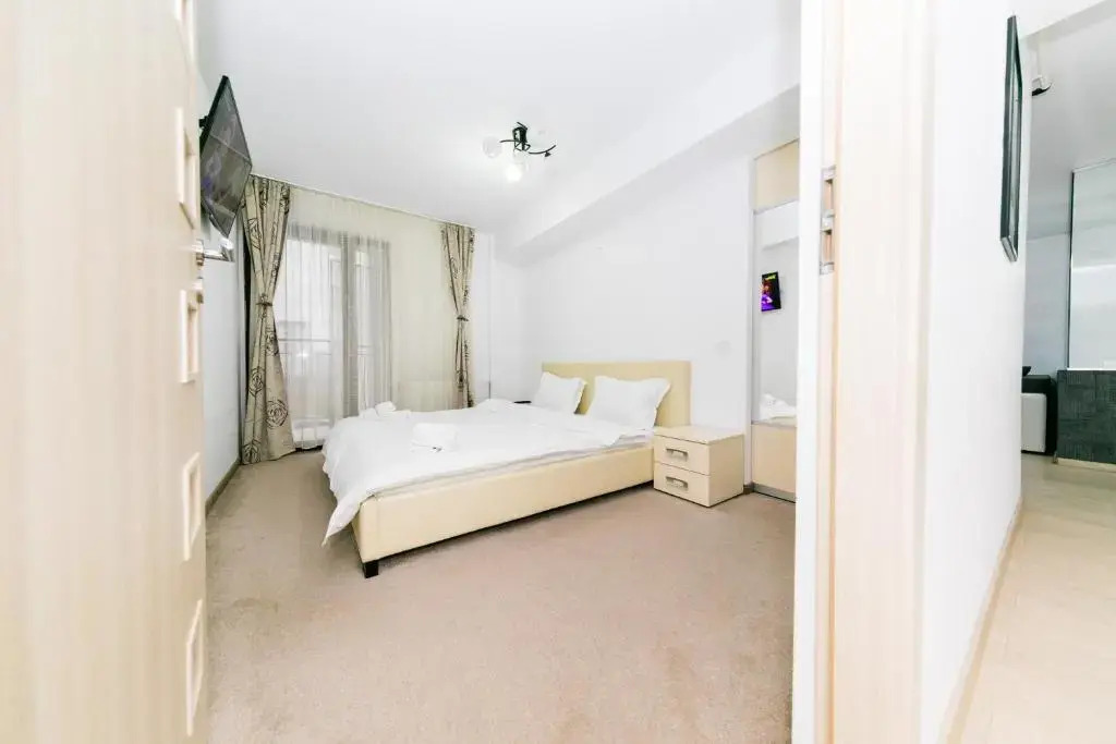 Family Apartment near Shoping City