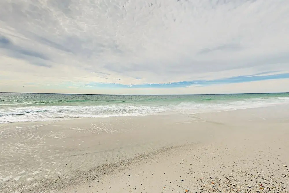 Updated Beachside #907 - 2 Br Condo