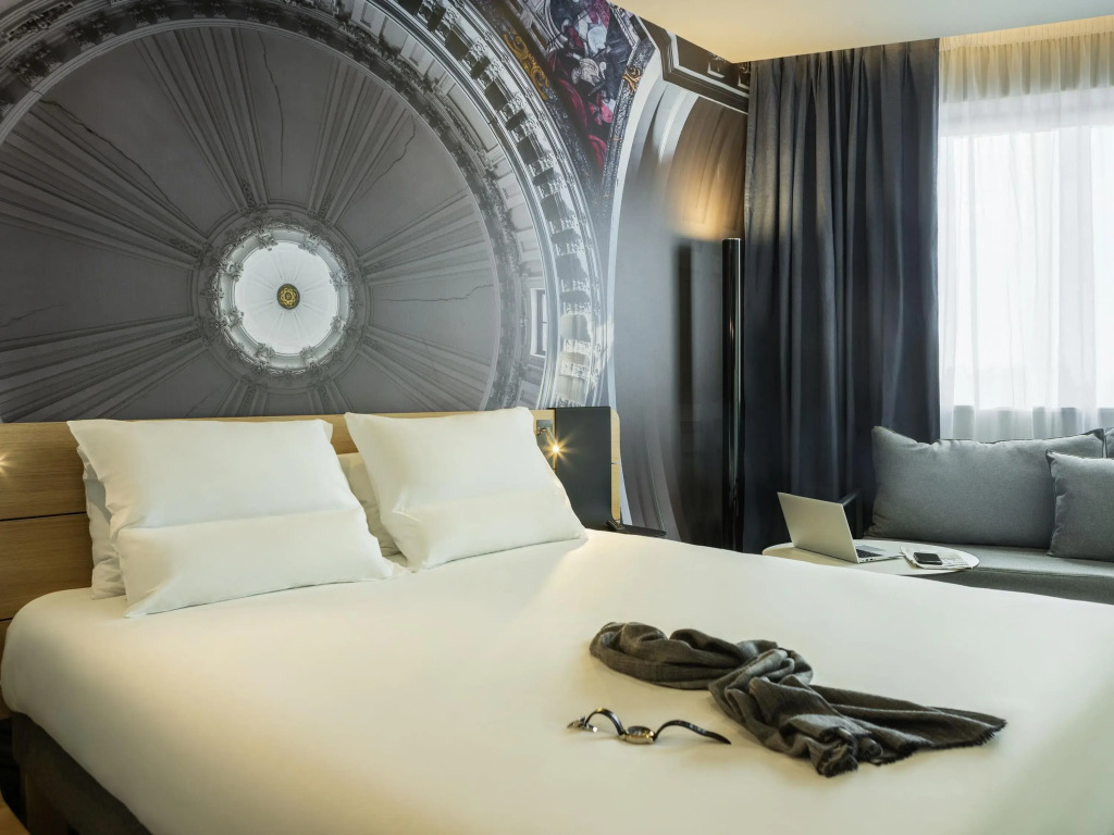 Отель Novotel Belleville Paris 20