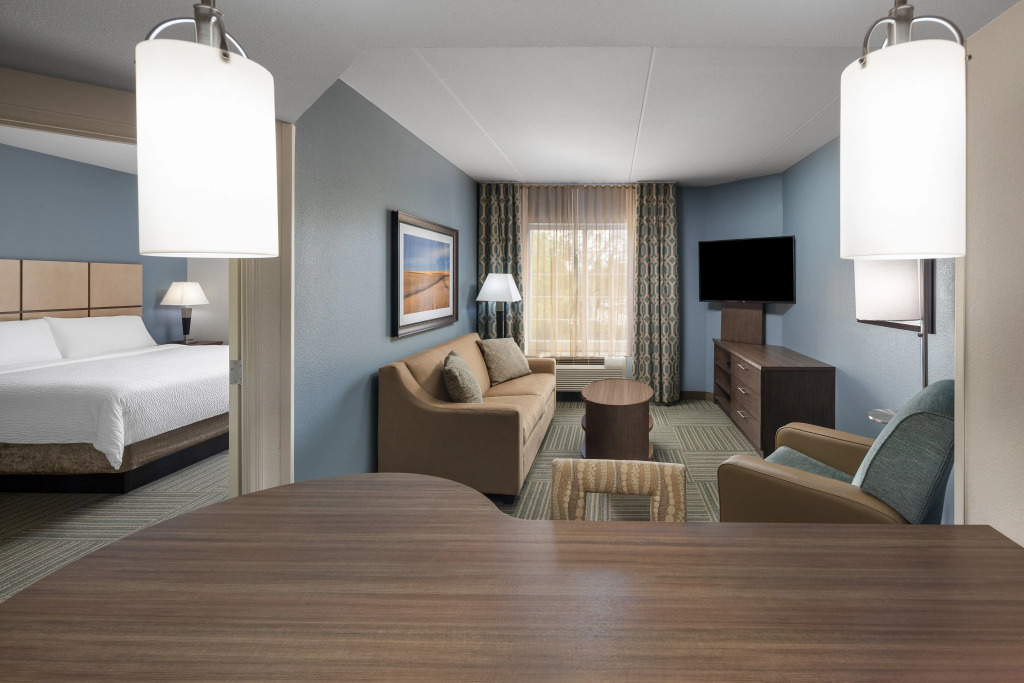 Candlewood Suites Omaha Airport by IHG