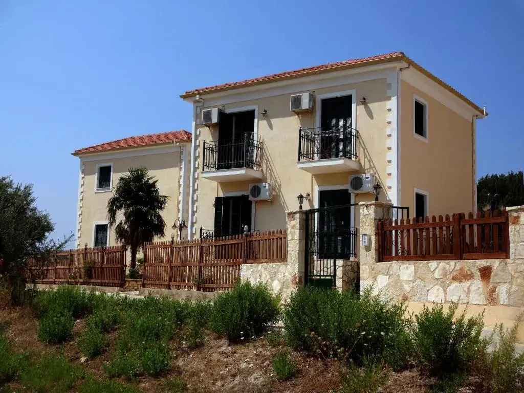 Iriana Village Inn