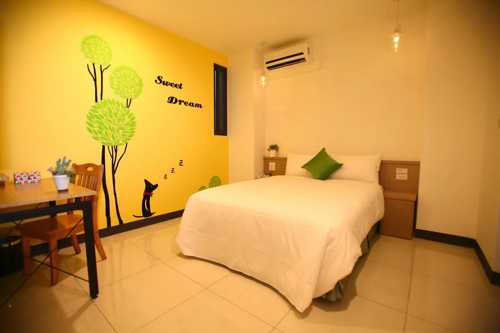Xinyi Hotel