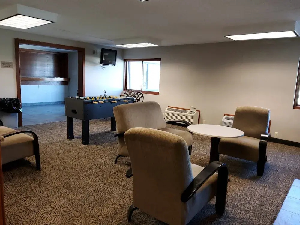 Klopfenstein Inn and Suites