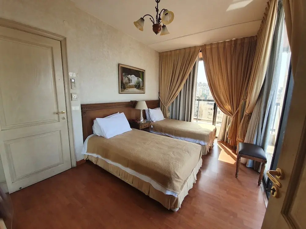 Holiday Home Suites