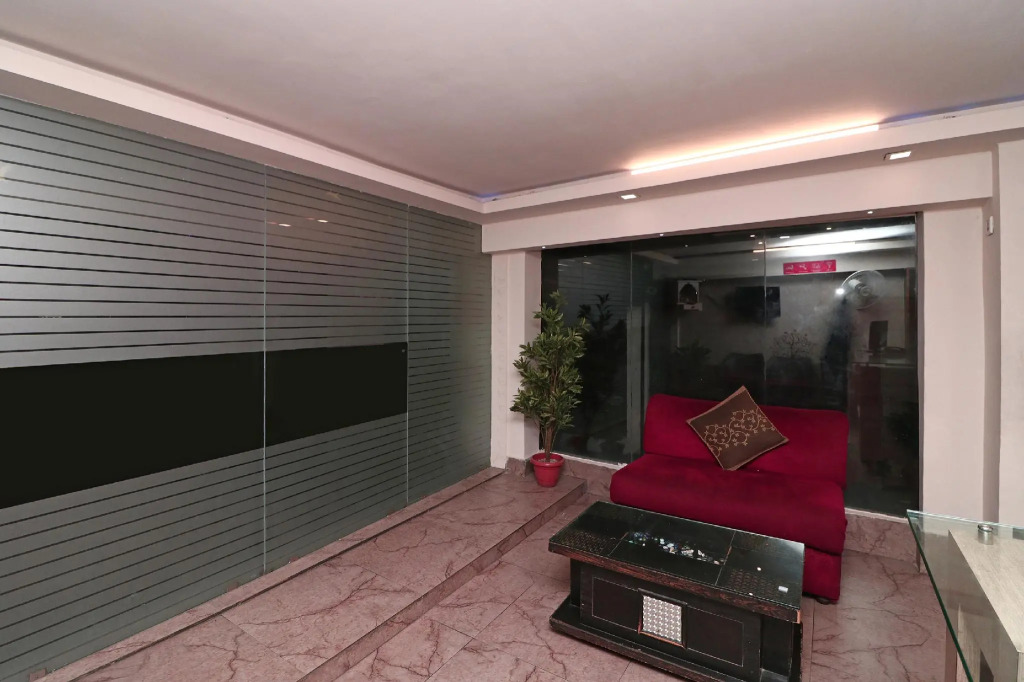 Oyo22734 Hotel Aarav 94