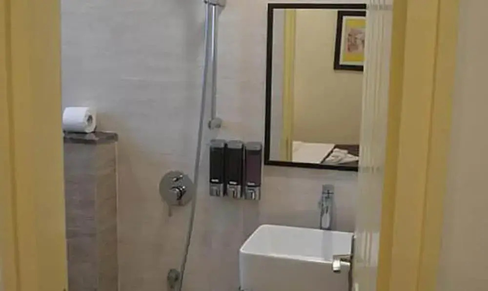 Fabhotel Tangerine Suites