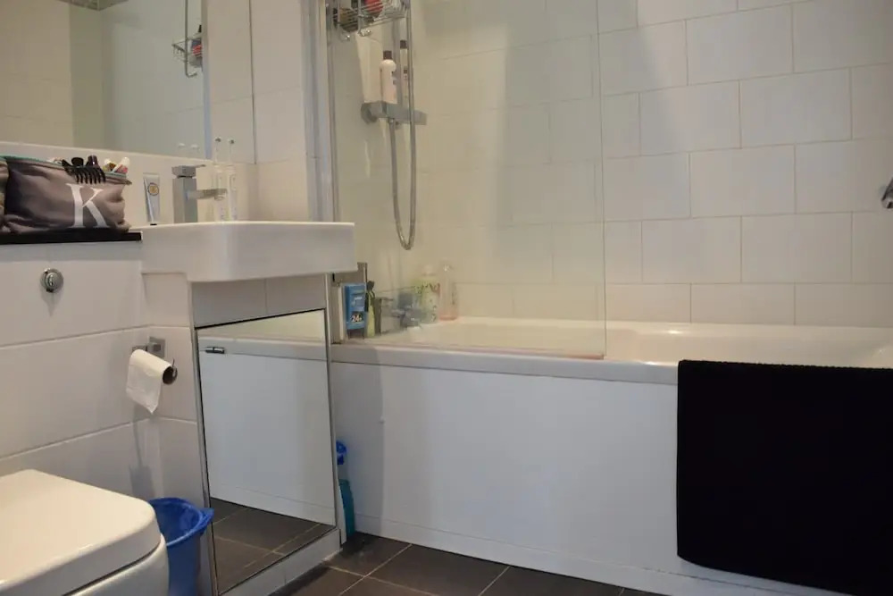 2 Bedroom Top Floor Apartment in Islington