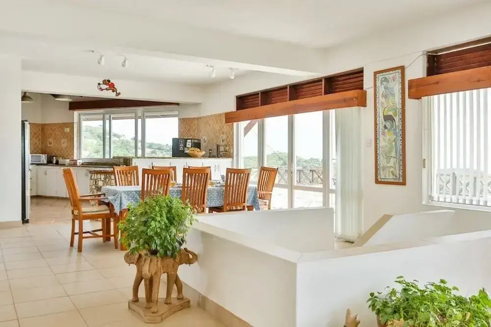 Hilltop 1-bed Villa With Great Views Out To Sea - Villa Cadasse 1 Bedroom Villa by RedAwning