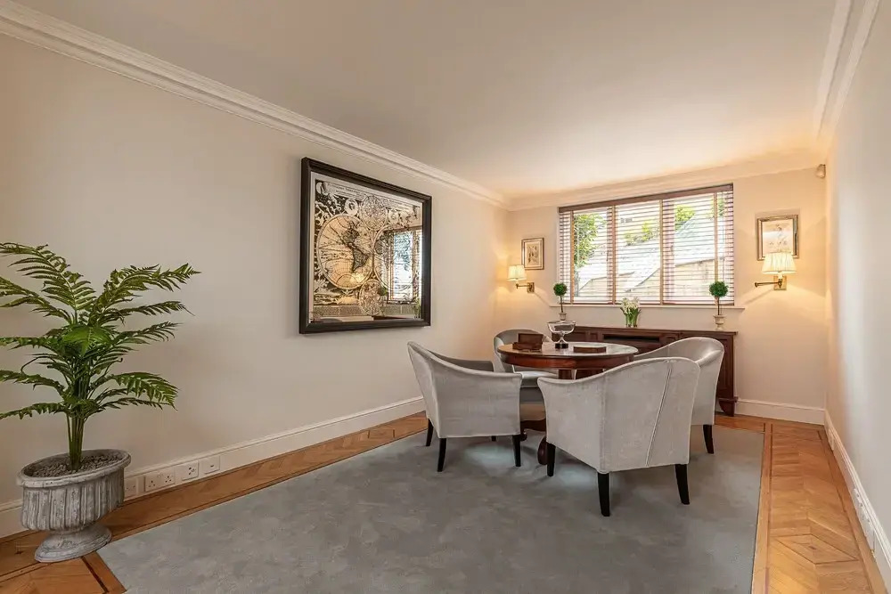 Stunning 6-Bed House Near Harrods in Knightsbridge